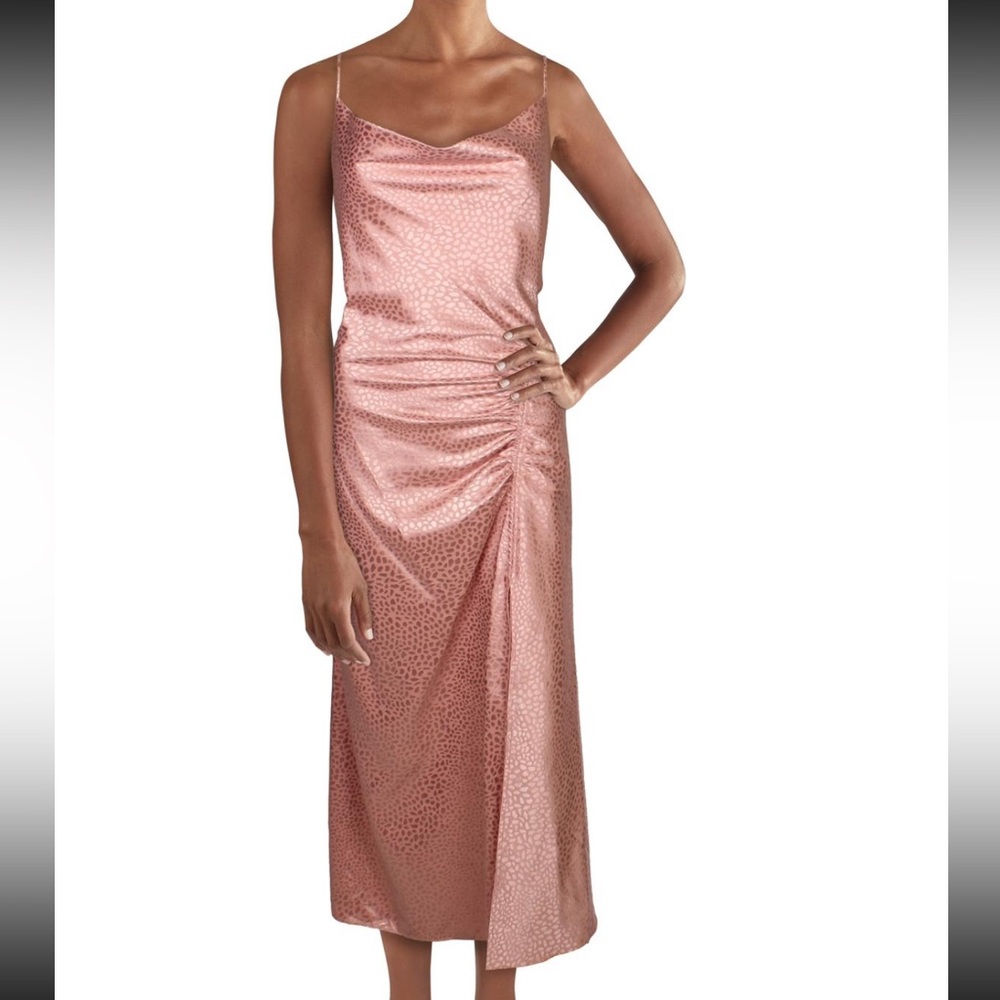 LINI Printed Ruched Light Pink Midi Dress